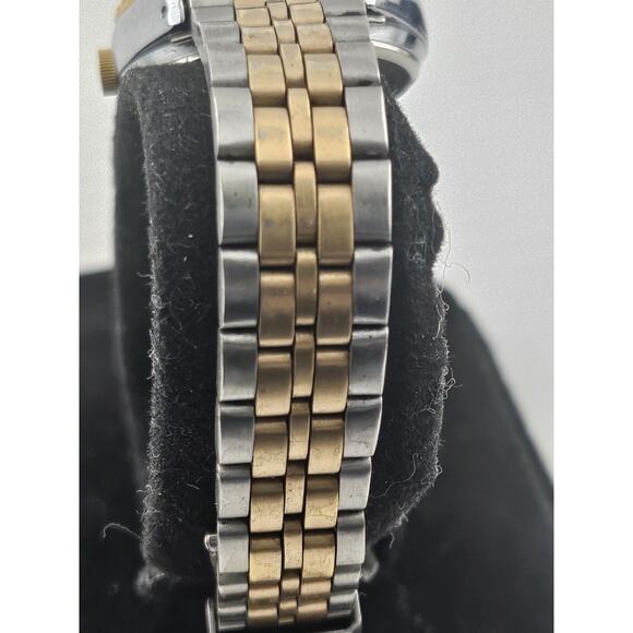 Vintage Lorus V827 Ladies President Style Fluted Bezel Day Date NOS New Battery - Picture 7 of 11